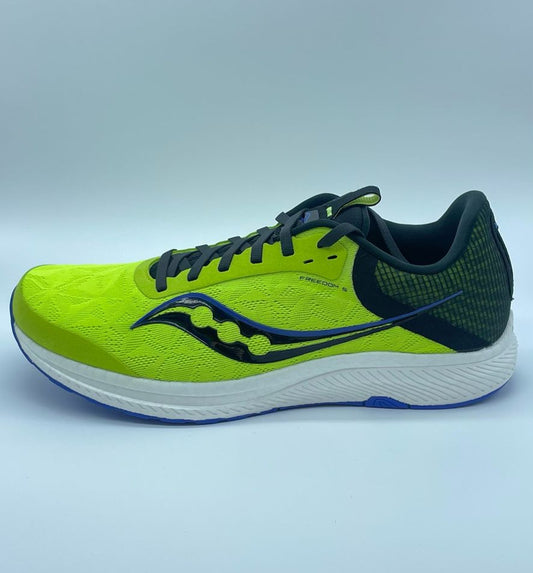 Tenis Saucony Freedom 5 Americanos